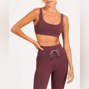 Vuori Daily Bra Medium Support Sports Bra in Fig